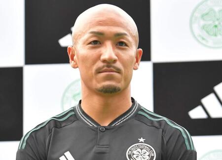 【写真】えっ！？誰！？スキンヘッドの日本代表ストライカー　オシャレヘアになったらめちゃイケメン♥